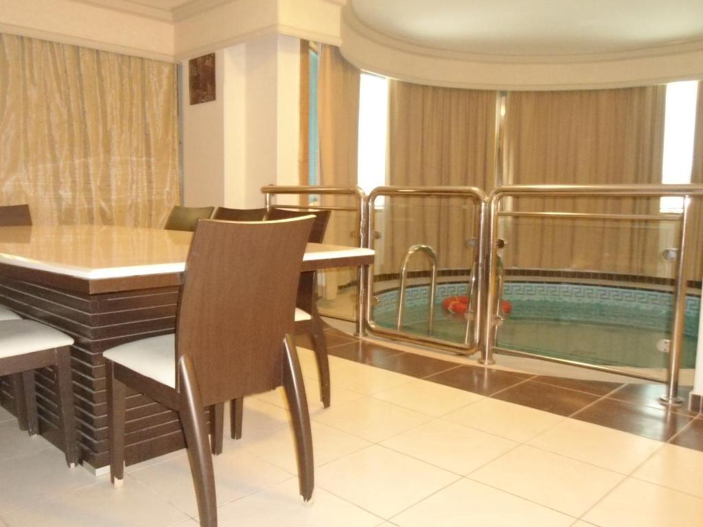 Al Tayyar Suites & Hotel Apartments - Riad Habitación foto